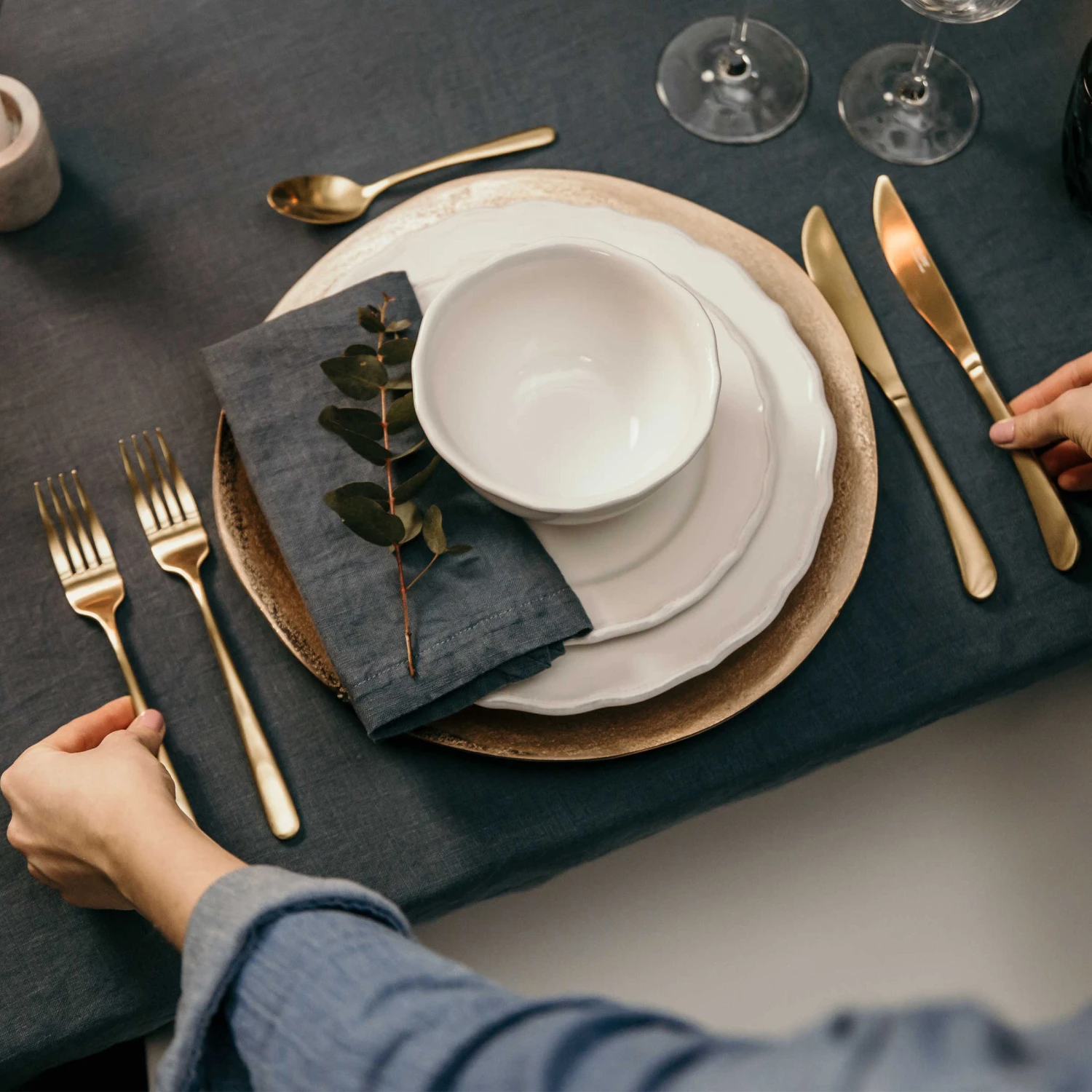 Deko-Teller Organisch Ø32cm BANQUET In Gold - Image 4